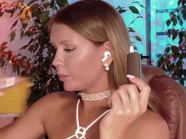Anna-R live cam on BongaCams