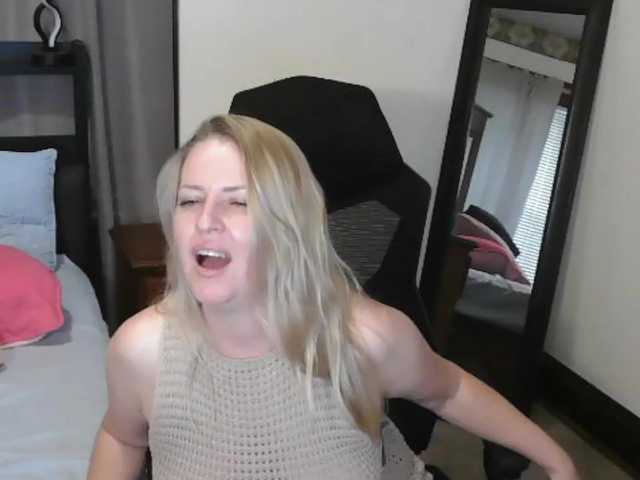 Holliekate live webcam show