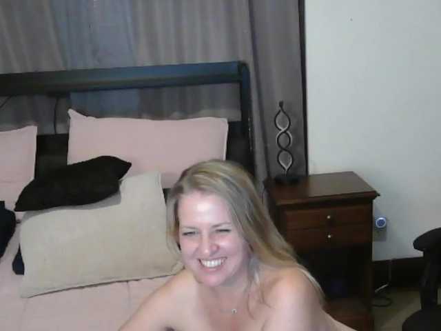Holliekate live cam on BongaCams