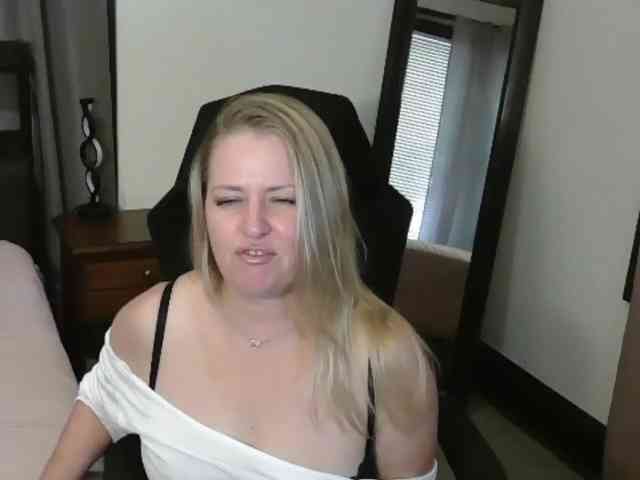 Holliekate webcam