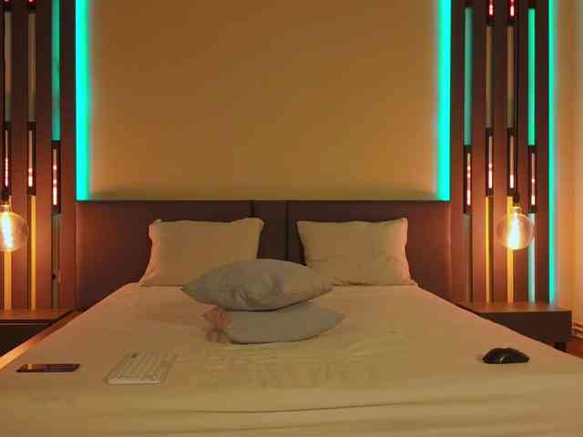 ShySara webcam