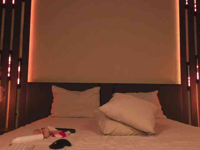 ShySara webcam