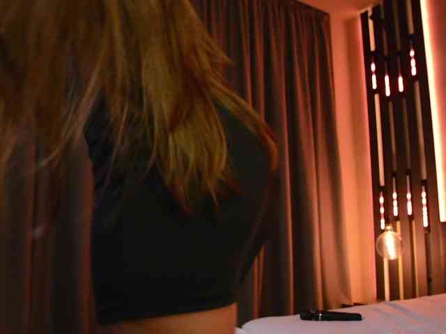 ShySara webcam