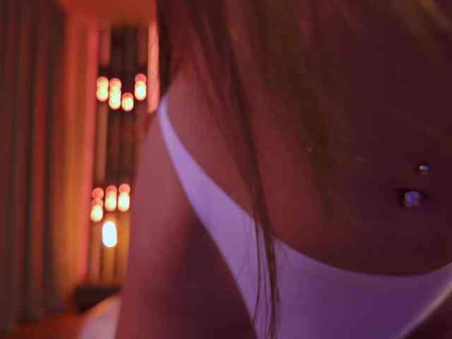 ShySara webcam