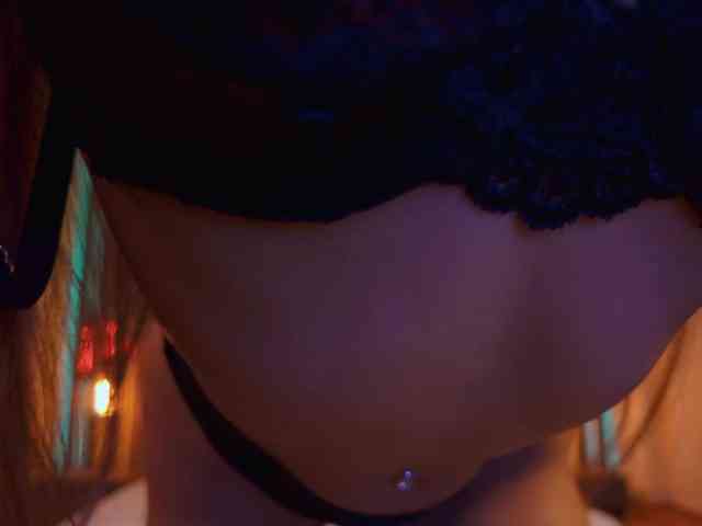 ShySara webcam