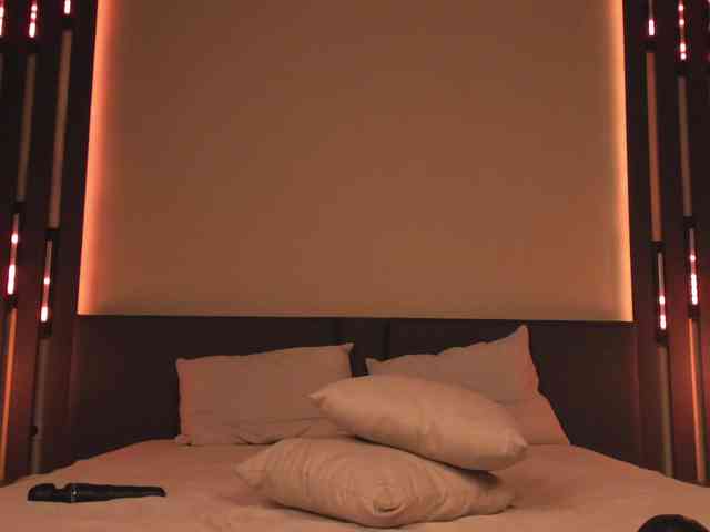 ShySara webcam