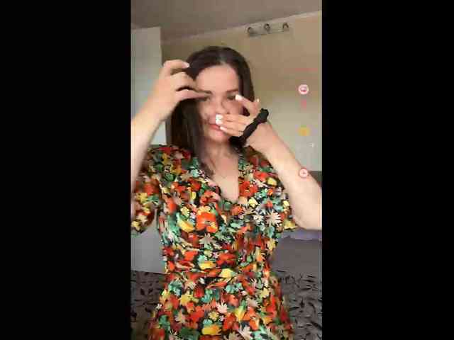 KsyushaMilf84 webcam