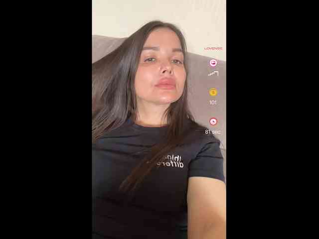 KsyushaMilf84 webcam