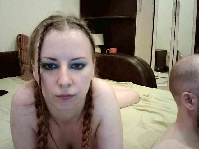 Model: BellaSins