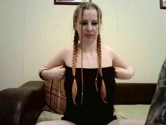Model: BellaSins