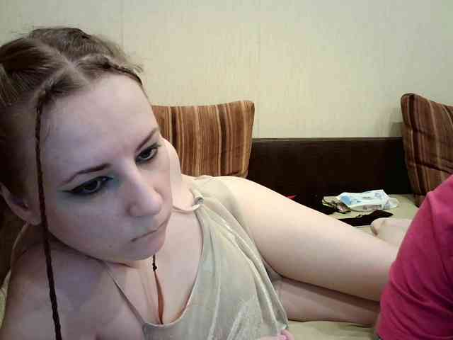 Модель: BellaSins