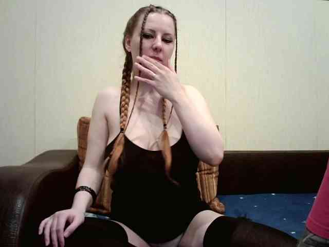BellaSins webcam