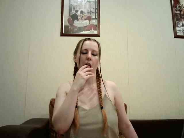 BellaSins webcam