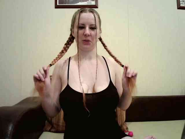 BellaSins webcam