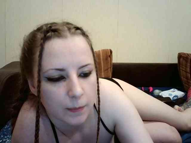 BellaSins webcam