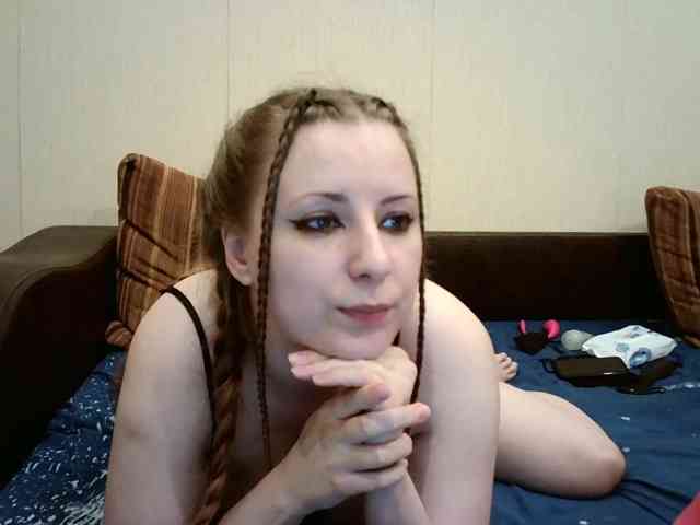 BellaSins webcam
