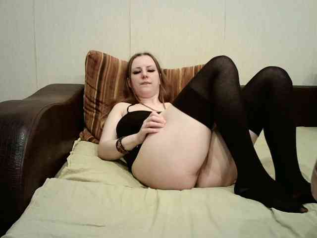 BellaSins webcam