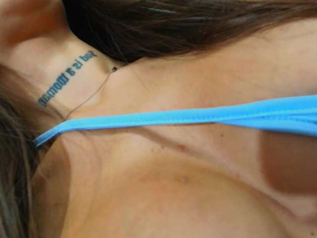 Fancy-t33n live cam on BongaCams