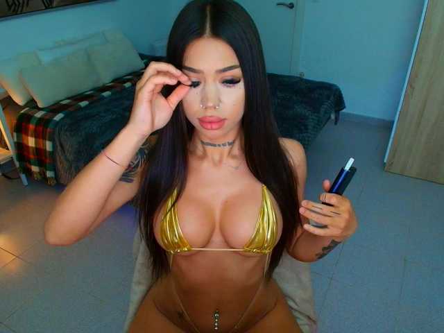 Fancy-t33n live cam on BongaCams
