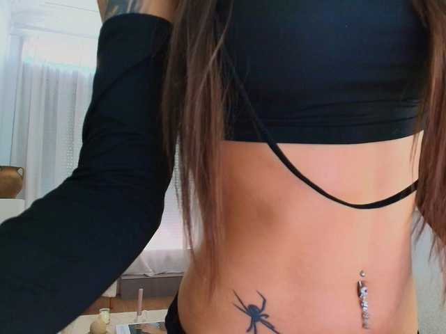 Fancy-t33n live cam on BongaCams