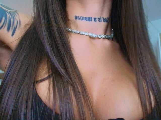 Sex chat gratuit in direct cu Fancy-t33n pe BongaCams