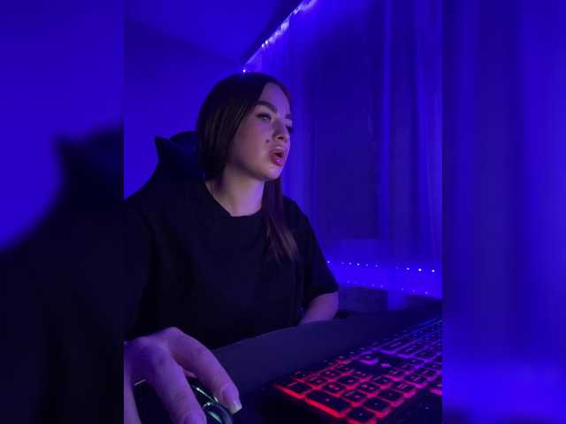 Poli999 live cam on BongaCams