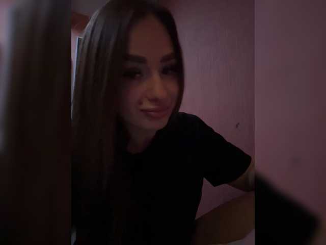 Poli999, en directo ahora en BongaCams