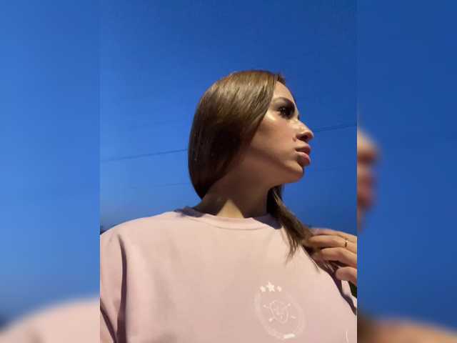 Poli999 live cam on BongaCams