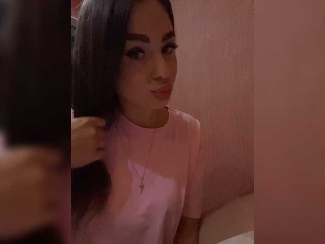 Poli999 live cam on BongaCams