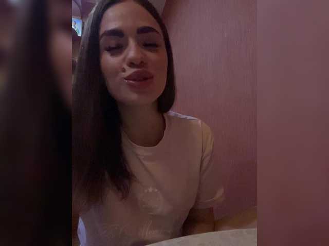 Poli999 live cam on BongaCams