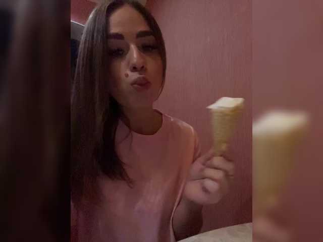 Poli999 live cam on BongaCams