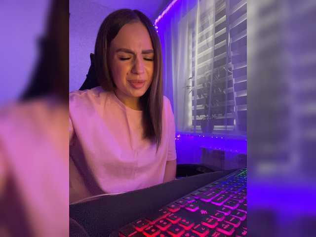 Poli999 live cam on BongaCams