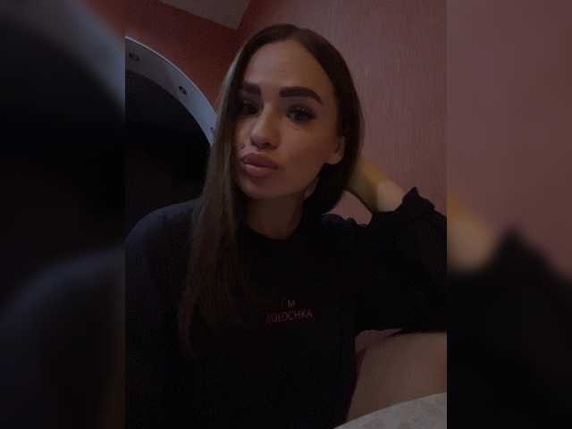 Poli999 live cam on BongaCams