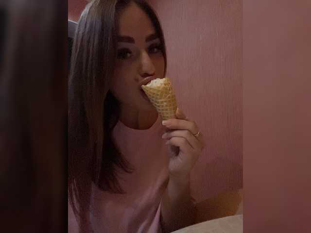 Poli999 live cam on BongaCams