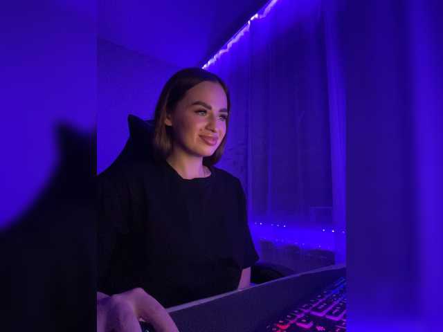 Poli999 live cam on BongaCams