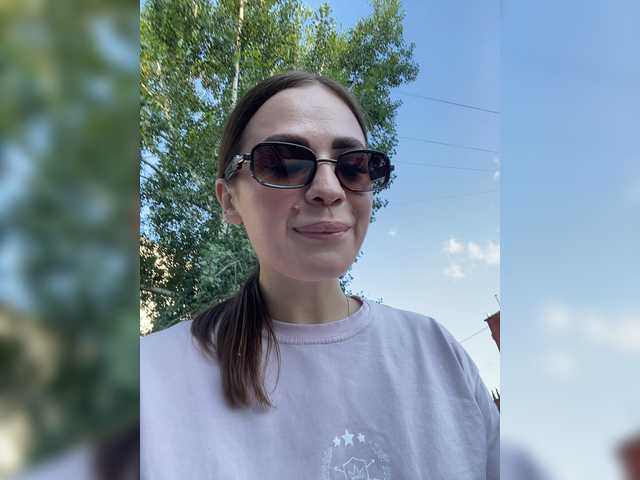 Poli999 live cam on BongaCams