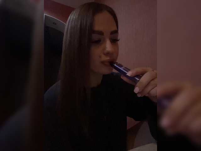 Poli999 live cam on BongaCams