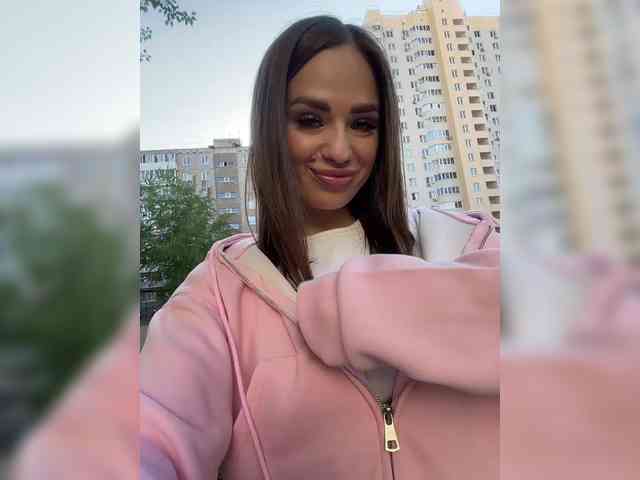 Модель: Polichkaaaa