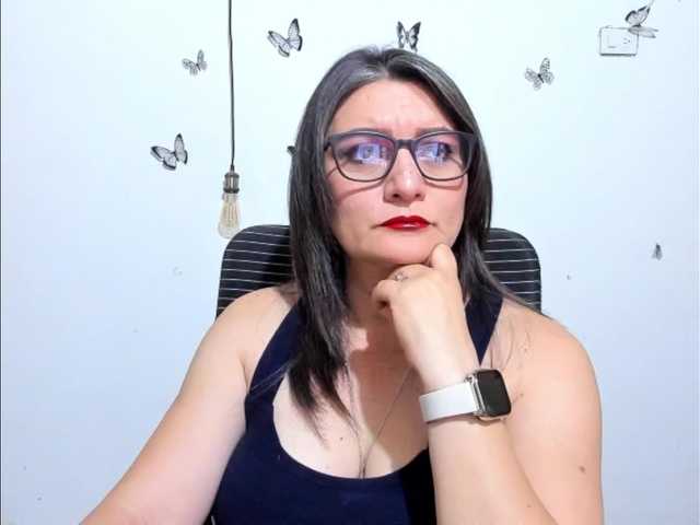 Amie-Adams82