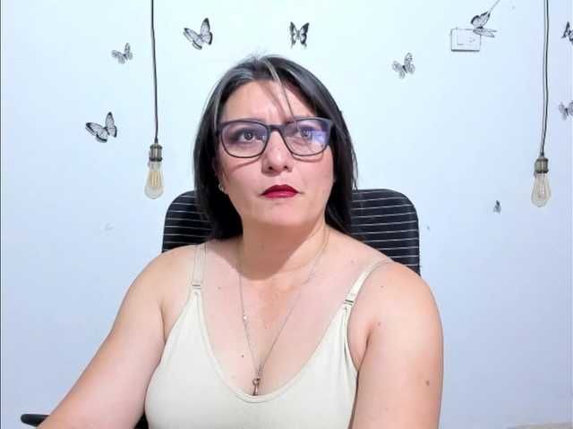 Amie-Adams82