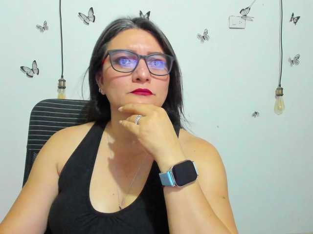 Amie-Adams82
