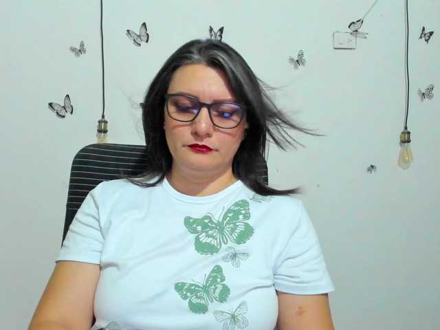Amie-Adams82