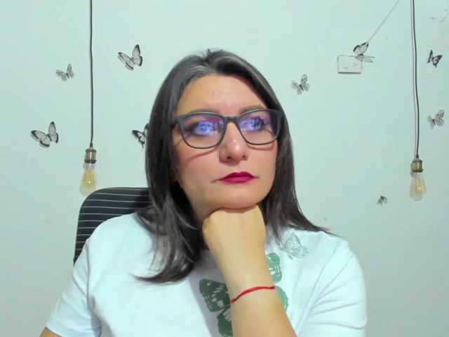 Amie-Adams82