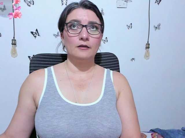 Amie-Adams82