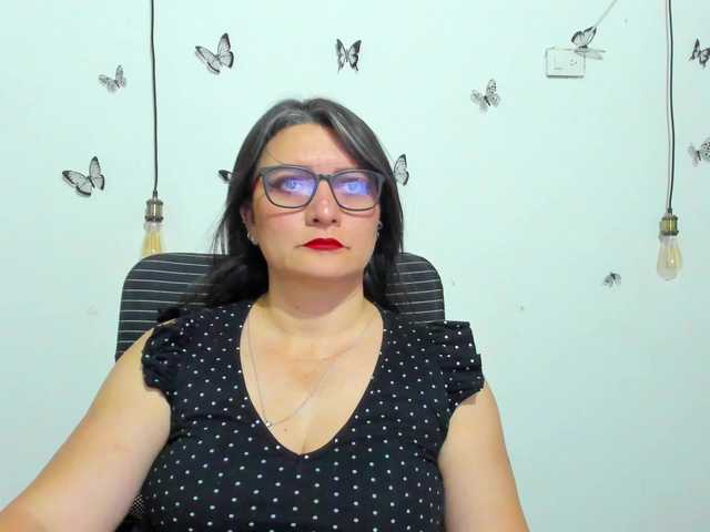 Amie-Adams82