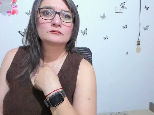 Amie-Adams82 live cam on BongaCams