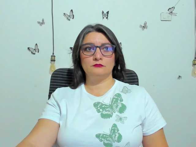 Amie-Adams82