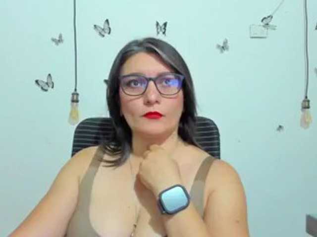 Amie-Adams82