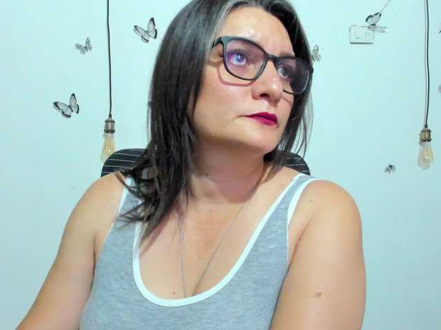Amie-Adams82