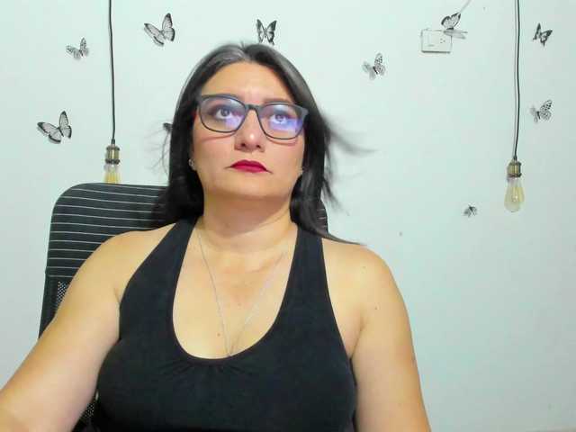 Amie-Adams82